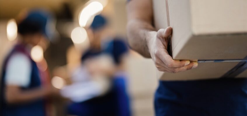 How a Moving Company in Kansas City Helps with Last-Minute Moves